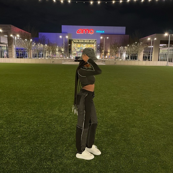 High Waist Cut and Sew Jeans - Picture 2 of 3